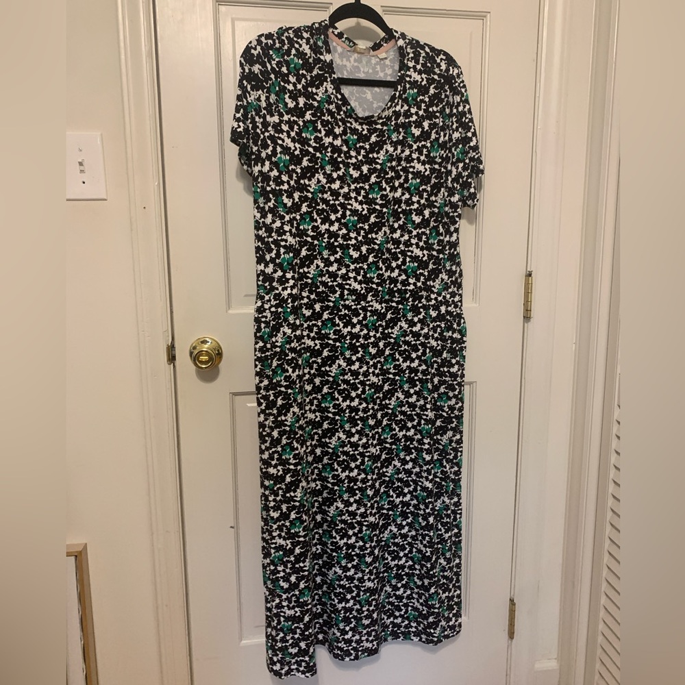 Boden black and green floral maxi dress—with pockets!